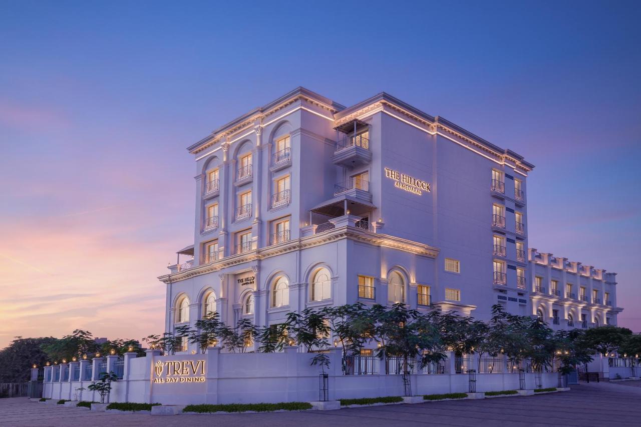 Hotel Hillock Ahmedabad Esterno foto