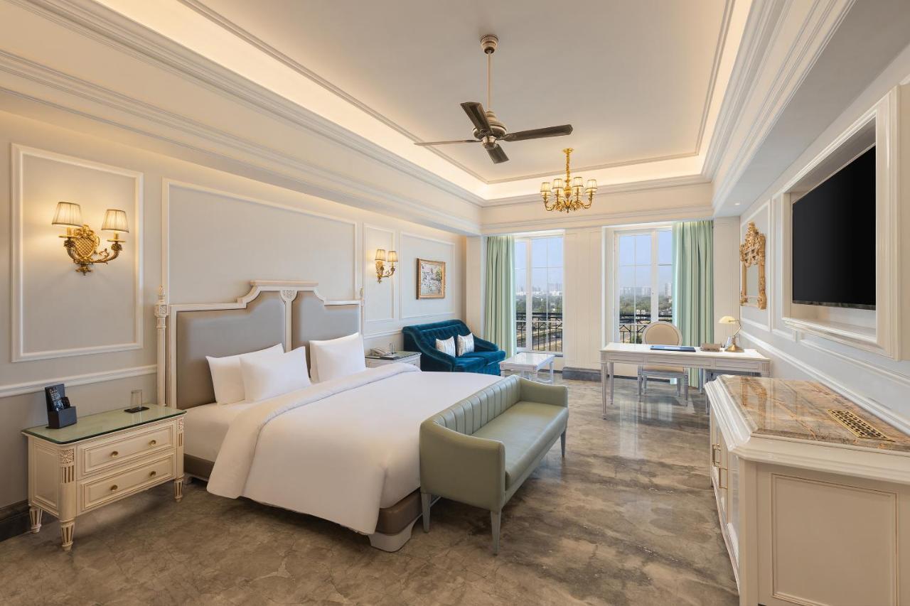 Hotel Hillock Ahmedabad Esterno foto
